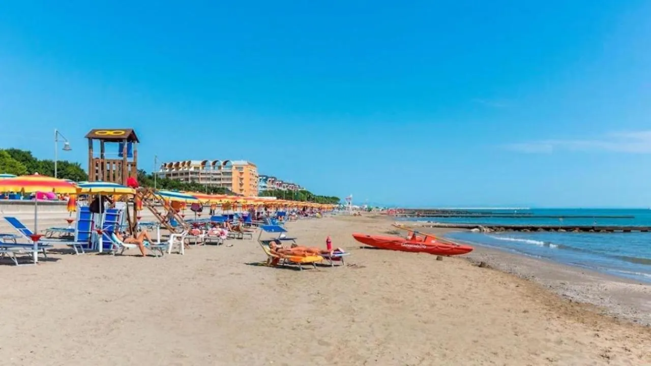 Welcoming Flat With Large Terrace Apartment Porto Santa Margherita di Caorle 0*,