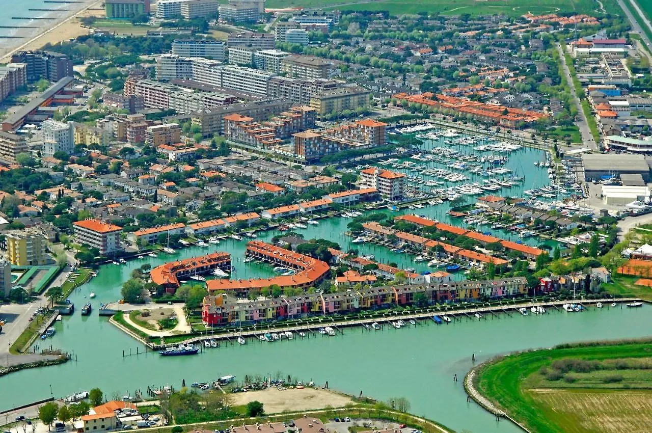 Welcoming Flat With Large Terrace Apartment Porto Santa Margherita di Caorle Italy